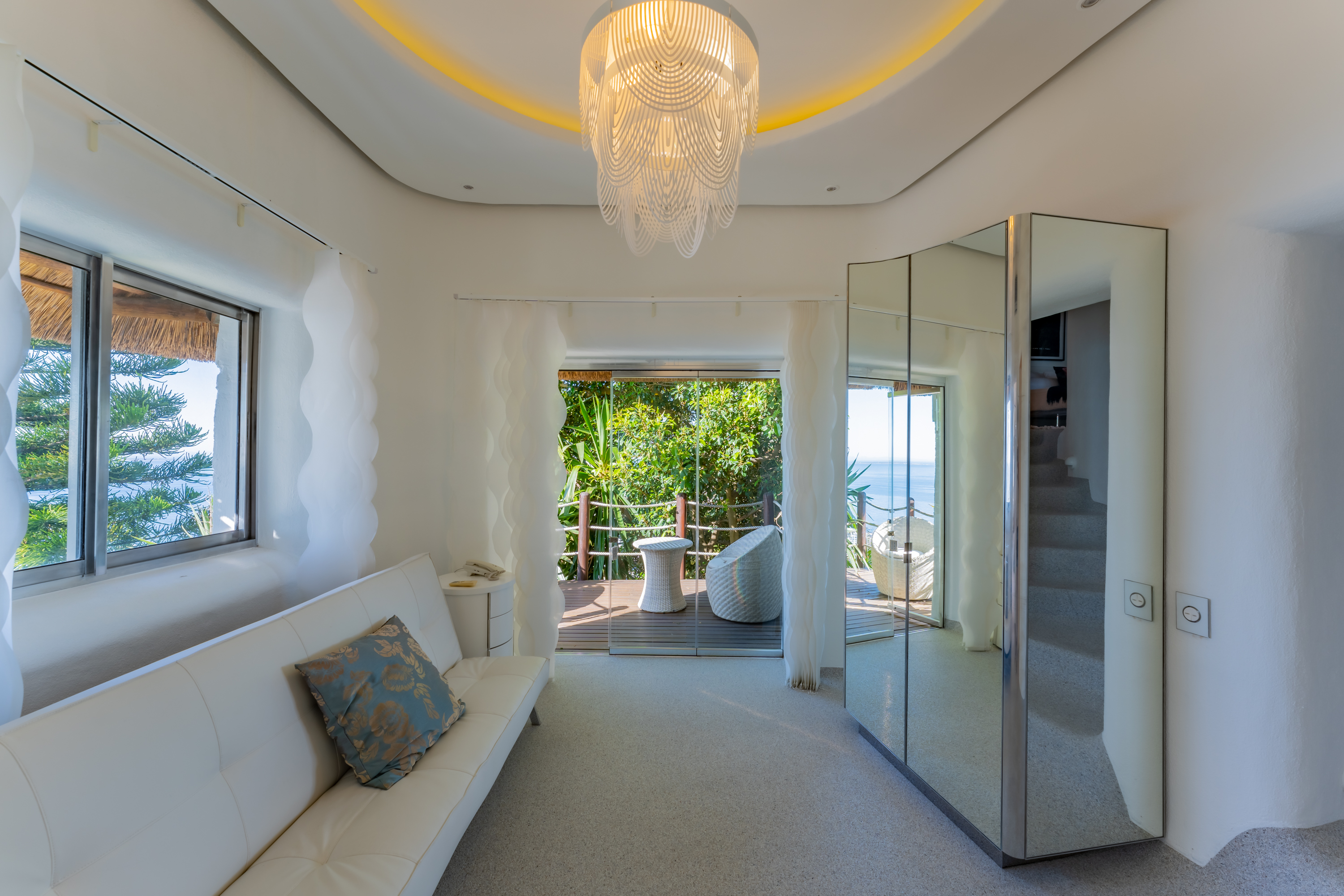 6 Bedroom Property for Sale in Bantry Bay Western Cape